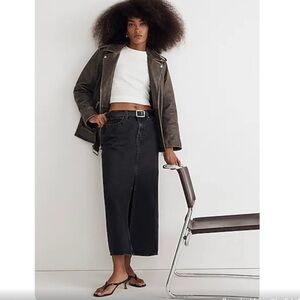 Madewell Denim Mid-Rise Maxi Skirt in Black Lunar Wash sz 28 or Medium